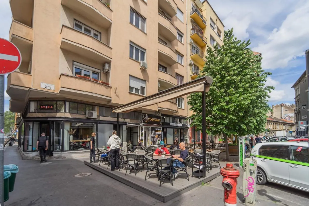 Apartment Central&Cozy Balcony!3Bdr 2Bth Budapest